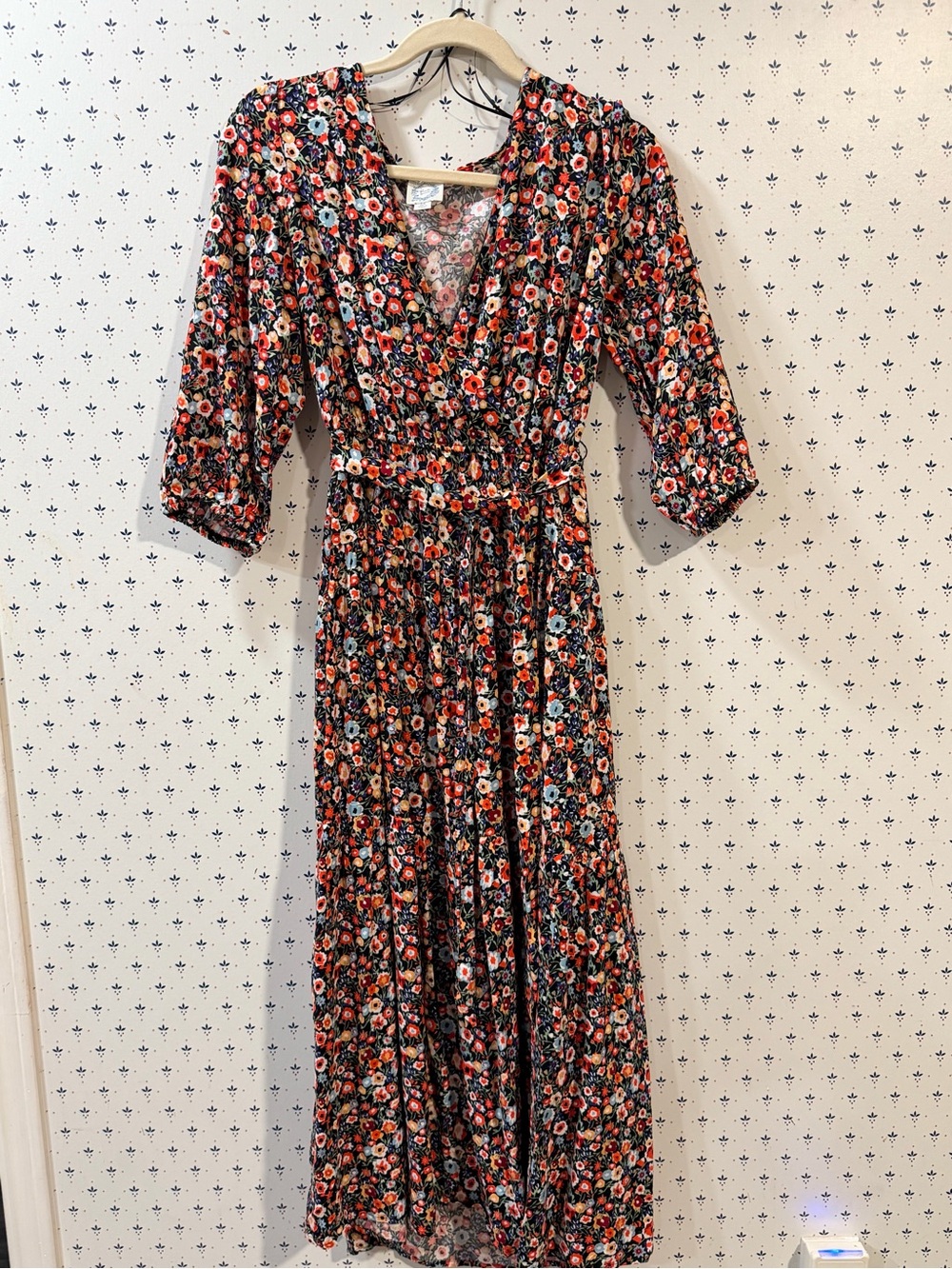 NWT Francesca's Blue Rain Ditsy Floral Maxi Dress - Medium